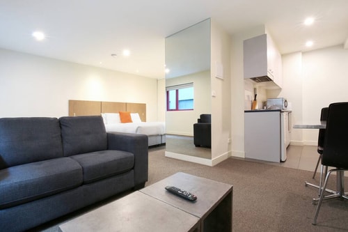 Deluxe Carlton Apartment - Apartment 217 5 Plum Serviced Apartments Melbourne