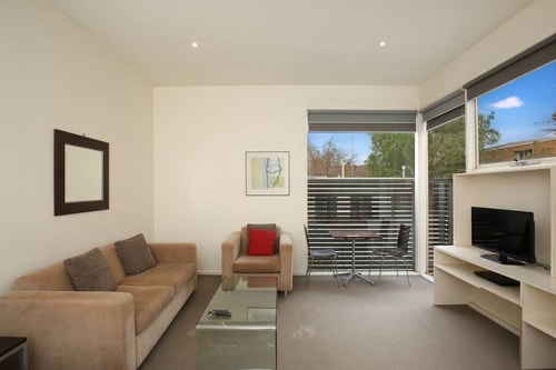 Deluxe North Melbourne Apartment - Apartment 15 0 Plum Serviced Apartments Melbourne