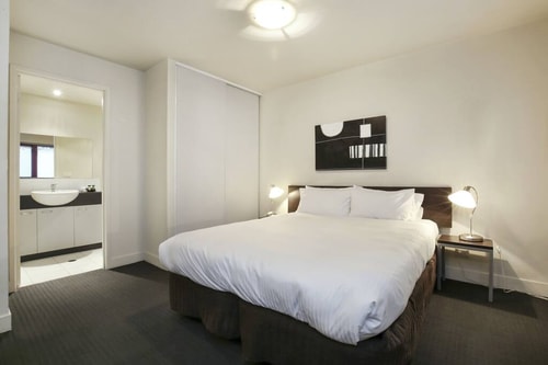 Carlton Apartment - Apartment 103 3 Plum Serviced Apartments Melbourne