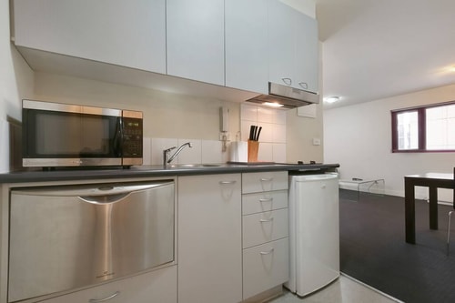 Carlton Apartment - Apartment 103 4 Plum Serviced Apartments Melbourne