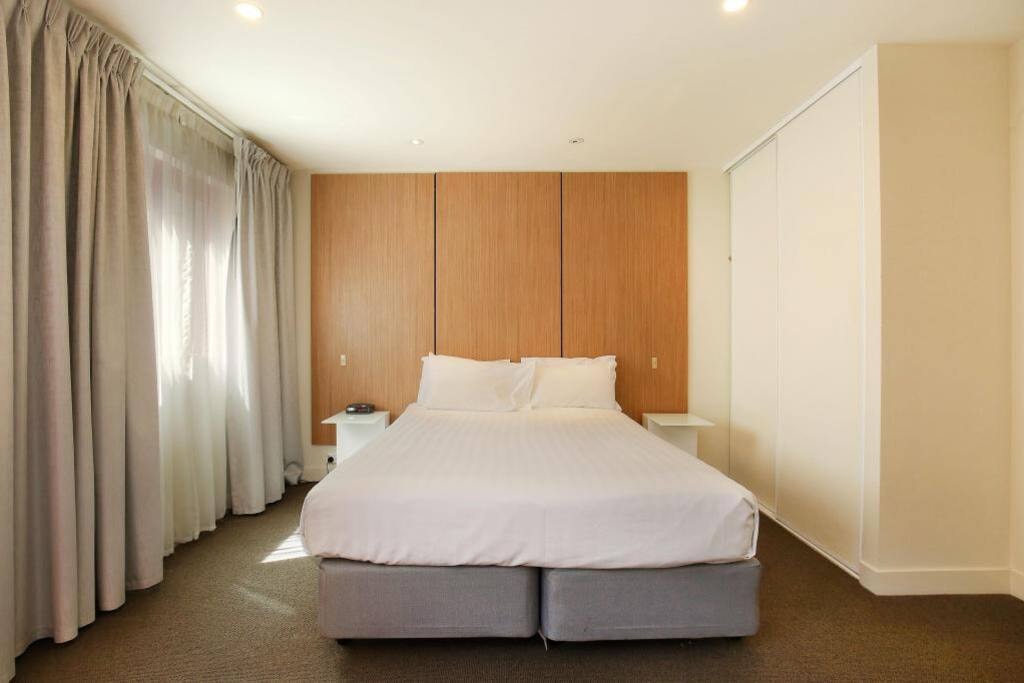 Deluxe Carlton Apartment - Apartment 301 Plum Serviced Apartments Melbourne