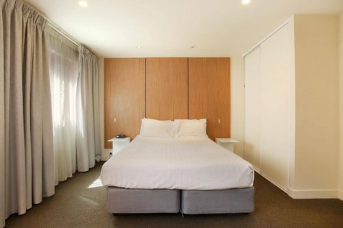 Deluxe Carlton Apartment - Apartment 301 0 Plum Serviced Apartments Melbourne