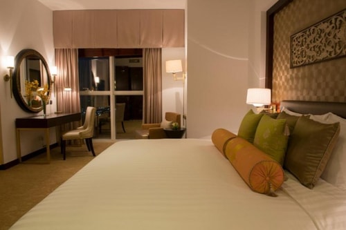 Two Bedroom Apartment Near Emirates NBD Luxury Bookings