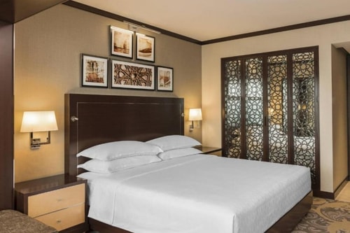 Deluxe Room Near Dubai Land Department Luxury Bookings