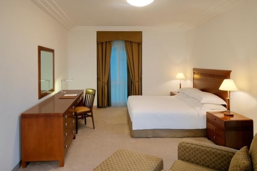Two Bedroom Apartment Near fashion Club Luxury Bookings