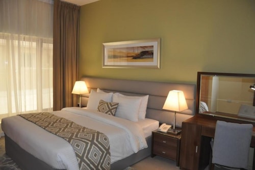 1 Bedroom Apartment Walk from Mashreq Metro Barsha Luxury Bookings