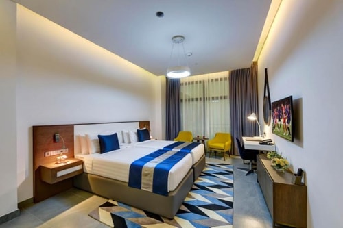 Two Bedroom Apartment In DIP By Luxury Bookings Luxury Bookings