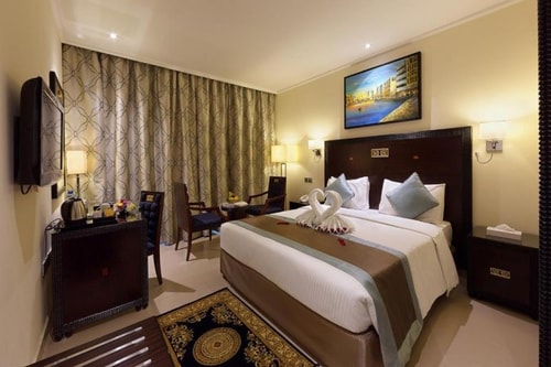 Classic Room Near New Academy School Luxury Bookings