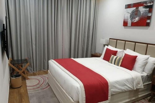 Deluxe Room Near New West Zone Market Luxury Bookings