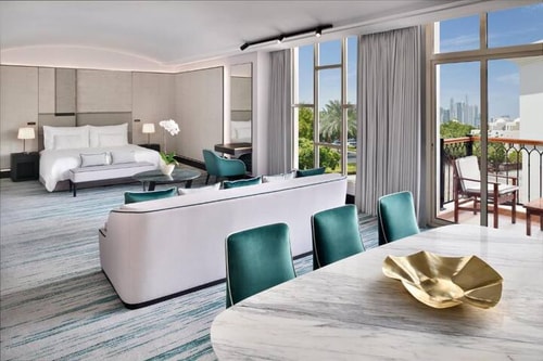 Junior Suite Near Dubai International Academy Luxury Bookings