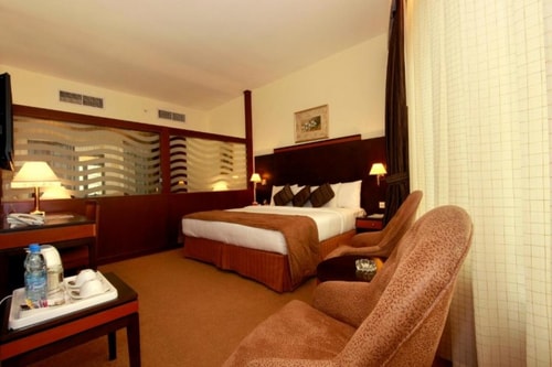 King Suite Near Barium Technologies Luxury Bookings