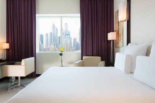 3 Bedroom Apartment in JLT Cluster T near DMCC Met Luxury Bookings