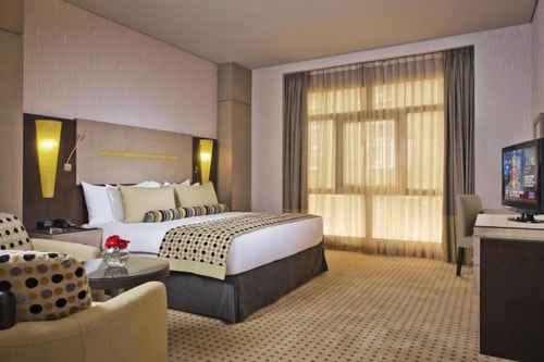 Executive Room Near Dubai Airport Free Zone Metro Luxury Bookings