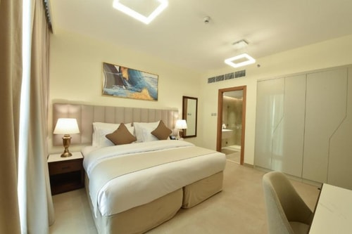 One Bedroom Suite Near In Field Super Market Luxury Bookings