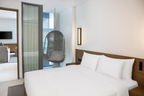 Ultra Luxury One Bedroom Suite In Palm Jumeirah Ab Luxury Bookings