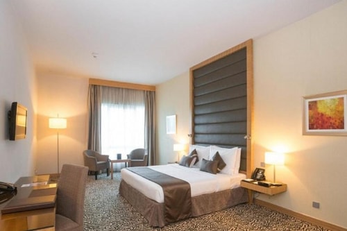 Superior Room Near Al Majaaz Island Sharjah Luxury Bookings