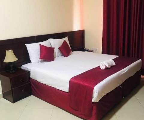 One Bedroom Apartment Near by Fazran Cafe Luxury Bookings