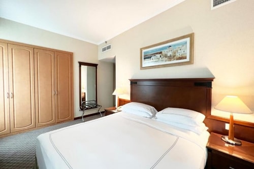 Two Bedroom Apartment Near Al Murooj Complex Luxury Bookings