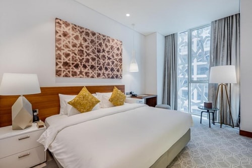 Three Bedroom Apartment Near Qova Café Luxury Bookings