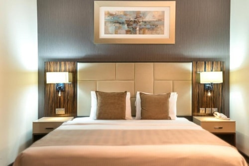 Deluxe Room Near Geneve Garden By Luxury Bookings Luxury Bookings
