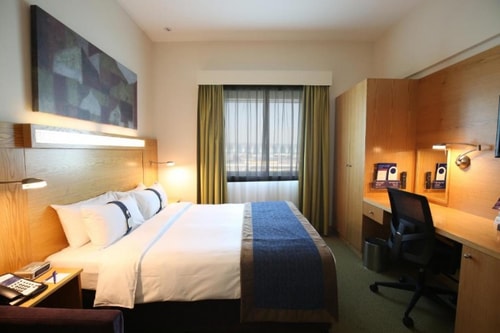 Standard Room Near Dubai Airport Terminal 3 Luxury Bookings