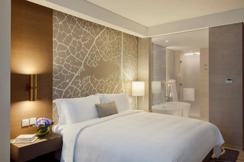 King Room Near Marfa Tower By Luxury Bookings Luxury Bookings