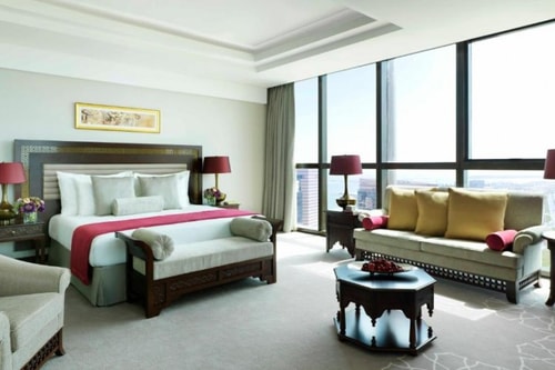 Deluxe Room Near Stop & Pick Hypermarket Luxury Bookings