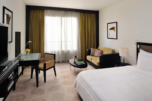Standard Room Near Abu Bakar Metro Station Luxury Bookings