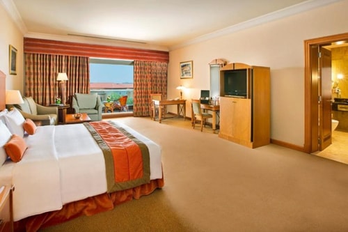 Superior Room Near by Al Raha Mall Luxury Bookings