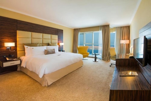 Deluxe King Room Near Electra Park Abu Dhabi Luxury Bookings