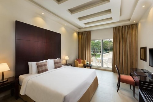 Studio Apartment Near Department of Health Luxury Bookings