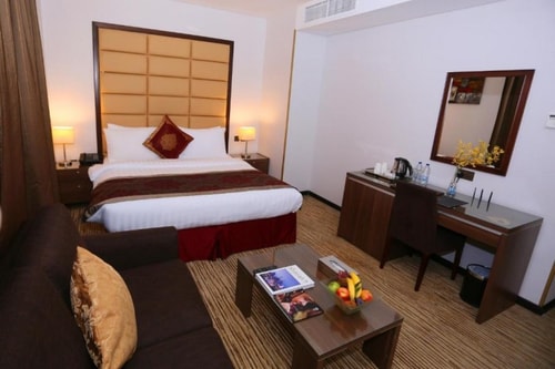 Deluxe King Room Near Sharjah Corniche Luxury Bookings
