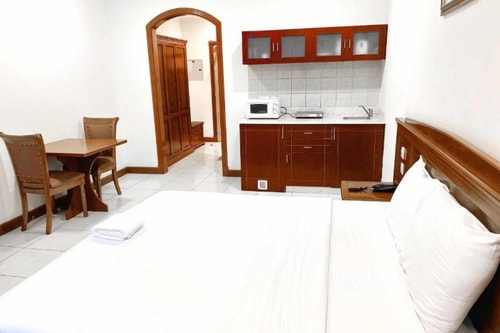 Standard Apartment Near Burjuman Metro Station Ab Luxury Bookings