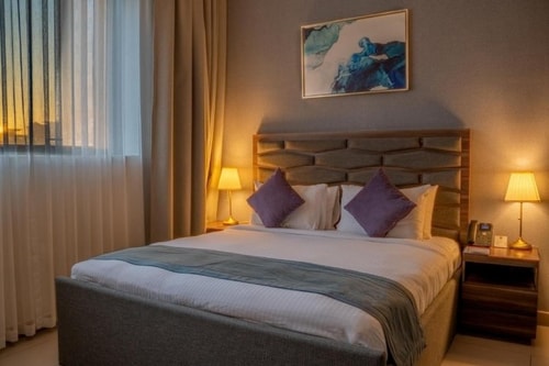 Two Bedroom Apartment Near Safeer Mall Luxury Bookings