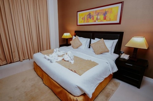 Superior King Room Near to Delma Park Luxury Bookings
