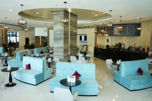 Deluxe King Or Twin Room Sea View At FUJ corniche 9 Luxury Bookings