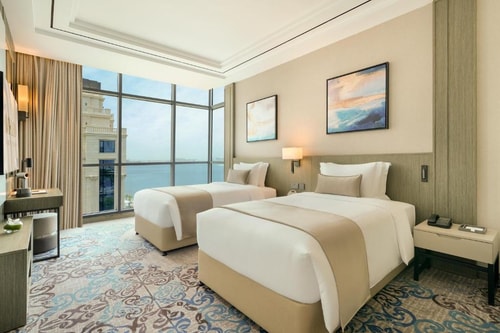 Deluxe King Or Twin Room Sea View At Palm Jumeirah 1 Luxury Bookings
