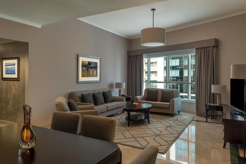 Two Bedroom Suite City View Near Dubai Marine Club 2 Luxury Bookings