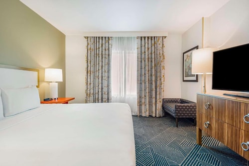 King Suite Near To Toyota Center HOU 1 Luxury Bookings