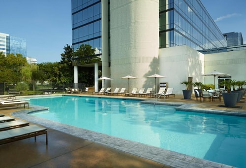 King Or Twin Room Near Chapel Of The Oaks HOU 12 Luxury Bookings