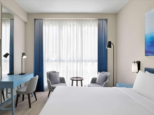 Classic Room Near by Gold Souq Metro Station 2 Luxury Bookings