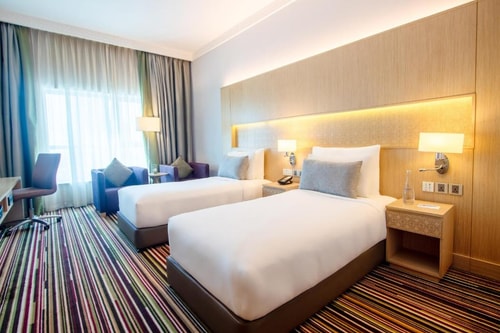 Luxury King Or Twin Room Near Internet City Metro 1 Luxury Bookings