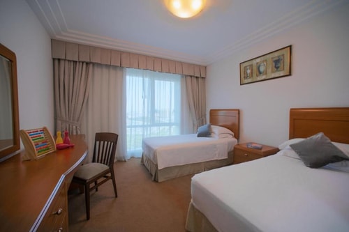 Four Bedroom Apartment Near fashion Club 1 Luxury Bookings