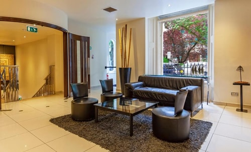 Double Standard Room Near Cleveland Gardens LON 7 Luxury Bookings