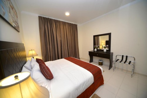 Two Bedroom Suite Near Thumbay Hospital Ajman 3 Luxury Bookings