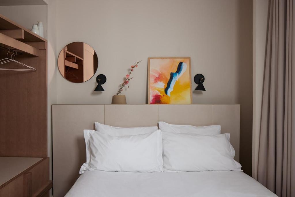 Two Bedroom Suite Near Altab Ali Park LON Luxury Bookings
