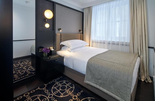2 Bedroom Apartment Near Lexham Legal LON 1 Luxury Bookings