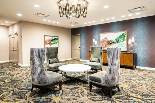 King Studio Near United States Postal Service HOU 9 Luxury Bookings
