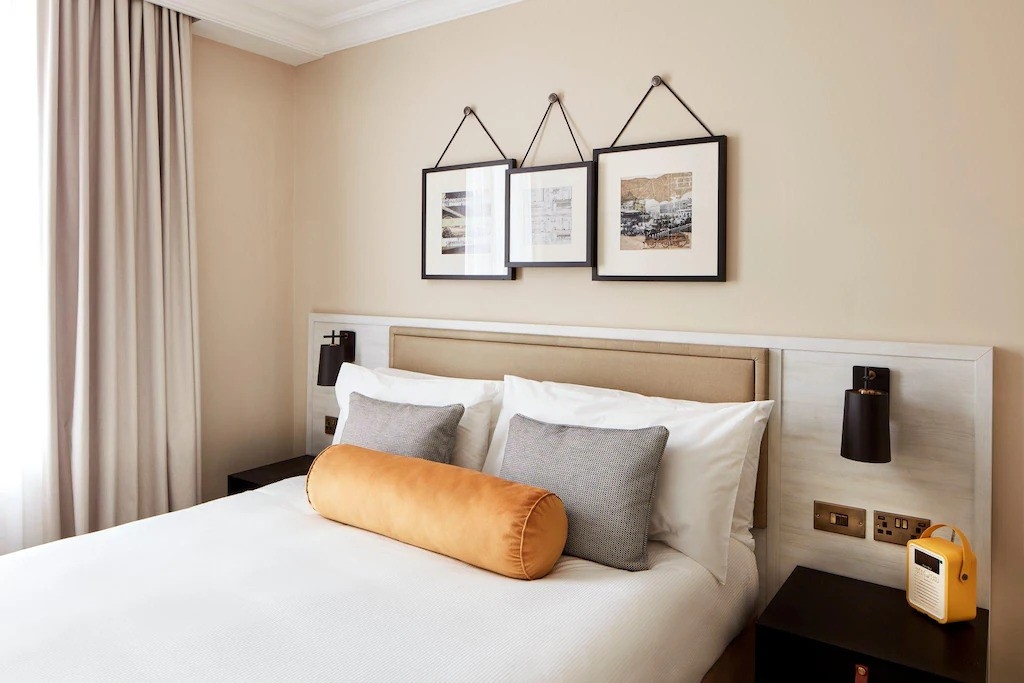 Classic Double Room Near Daily Telegraph LON Luxury Bookings