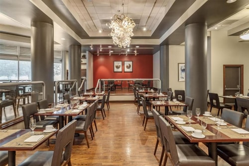 King Or Twin Room Near Consulate Of Argentina HOU 12 Luxury Bookings